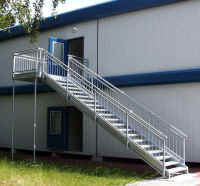 treppe2.jpg (42062 Byte)